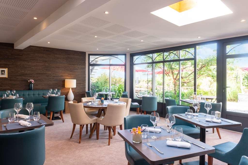 Hotel Traiteur Les Ormes, The Originals Relais Барневіль-Картере Ресторан фото