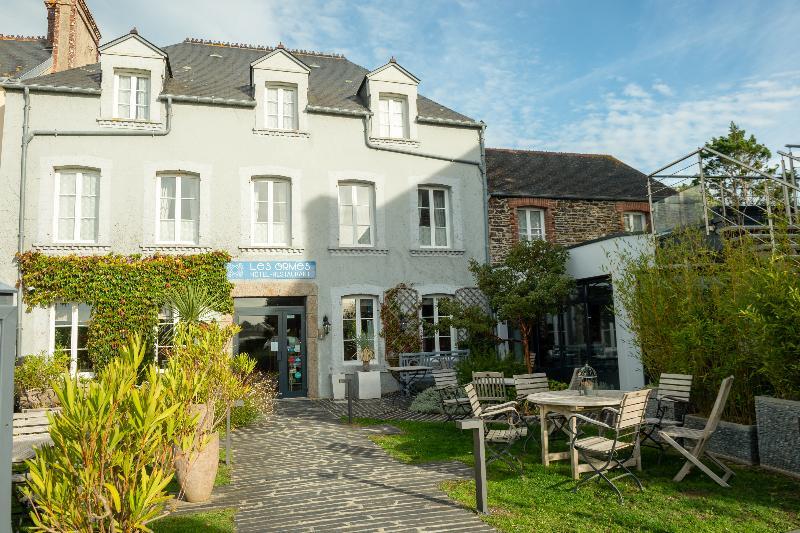 Hotel Traiteur Les Ormes, The Originals Relais Барневіль-Картере Екстер'єр фото